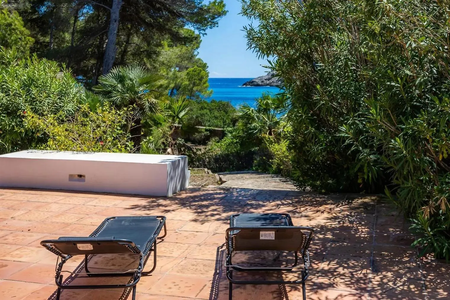 Casa Aladern On The Beach Mhm Font de sa Cala Villa