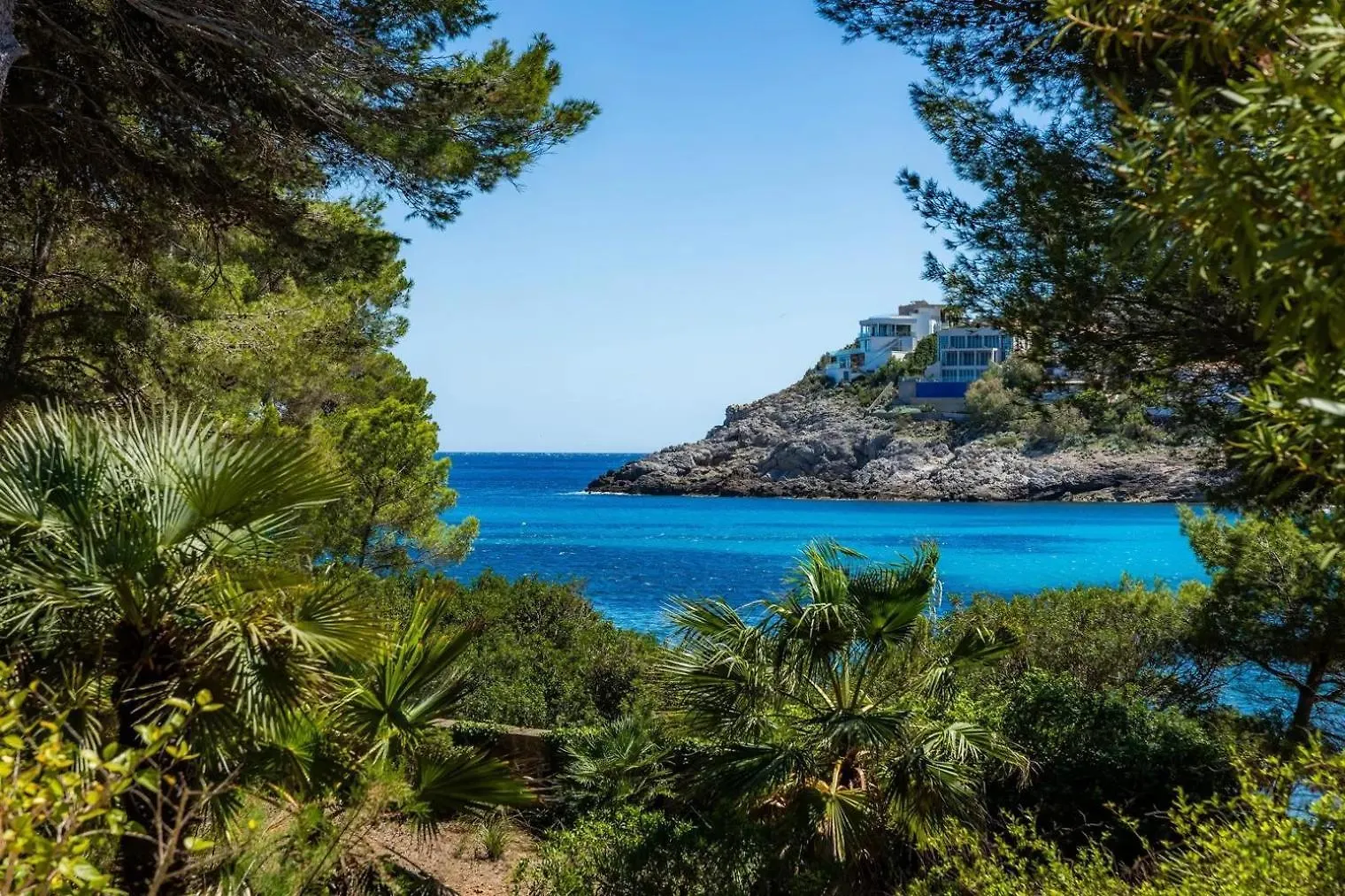Casa Aladern On The Beach Mhm Font de sa Cala Villa